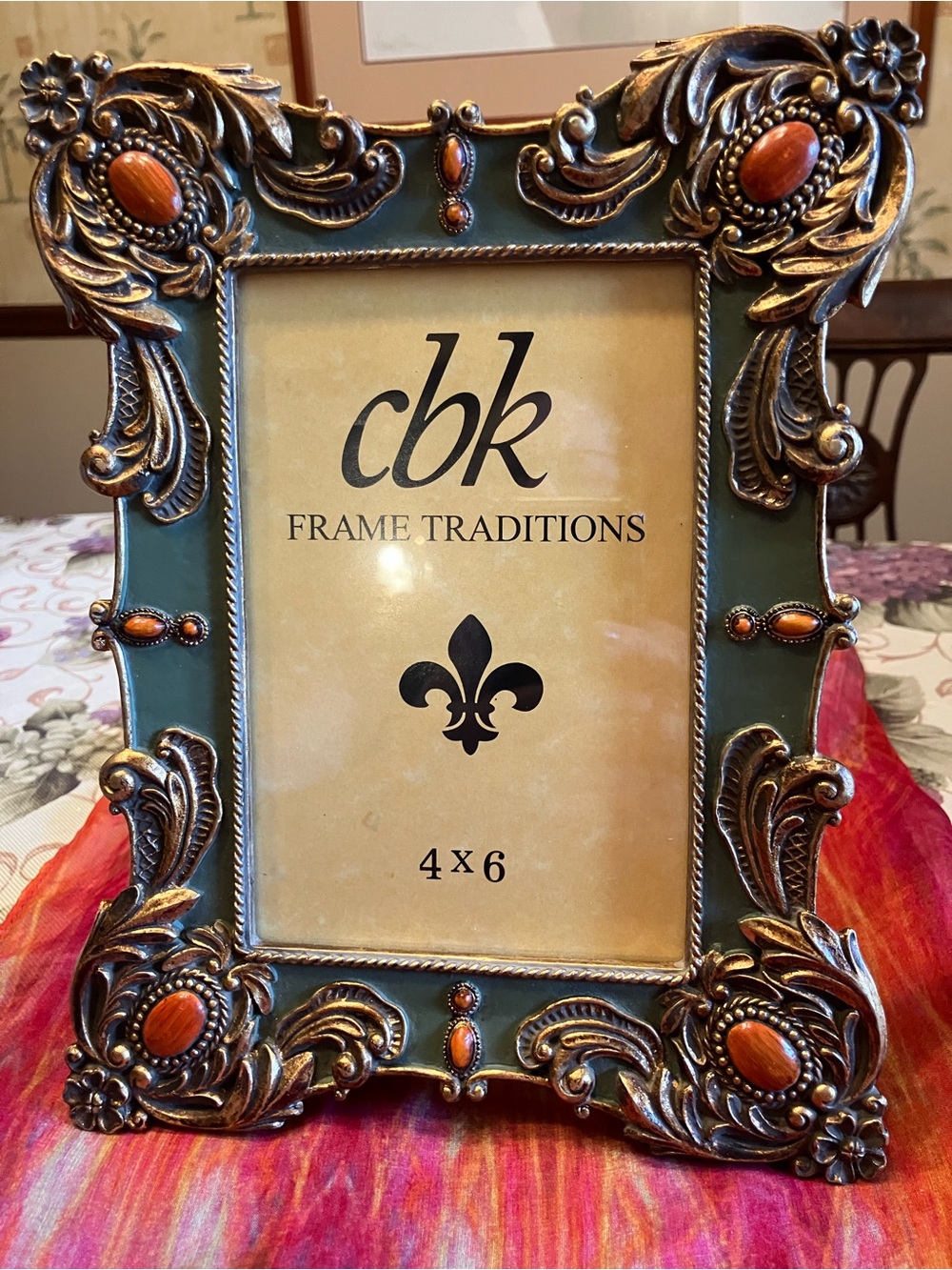 NWT PHOTO FRAME